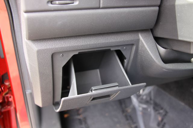 Jeep Liberty 2010 photo 6