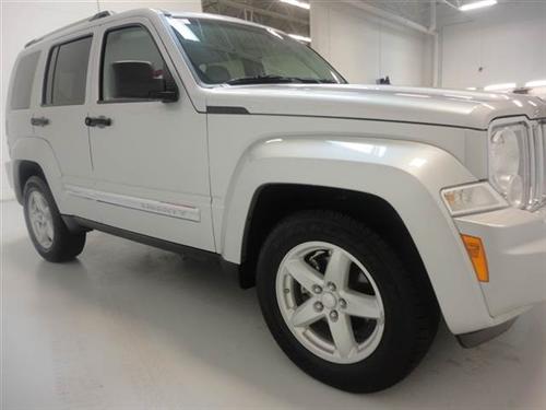 Jeep Liberty 2010 photo 3