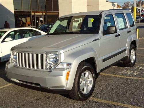Jeep Liberty 2010 photo 2