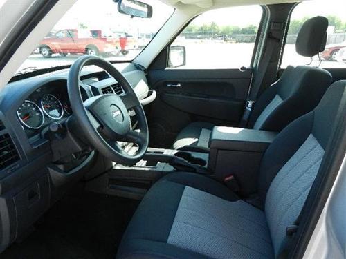 Jeep Liberty 2010 photo 3