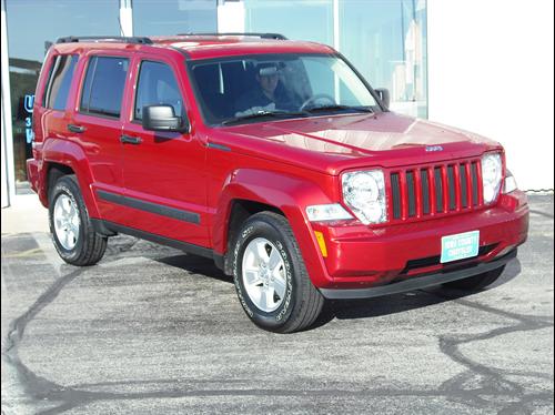 Jeep Liberty 2010 photo 2