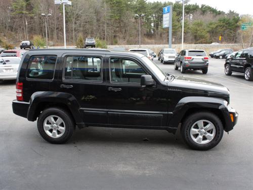 Jeep Liberty 2010 photo 1