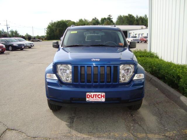 Jeep Liberty 2010 photo 1