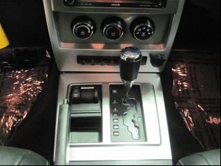 Jeep Liberty 2010 photo 1