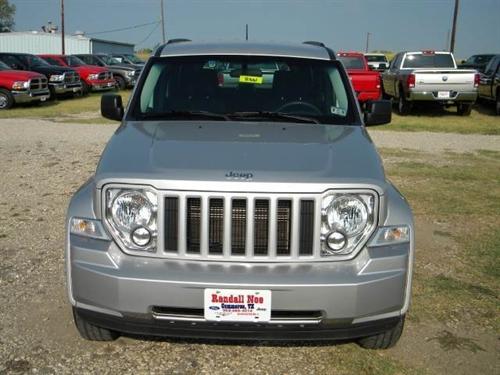 Jeep Liberty 2010 photo 3