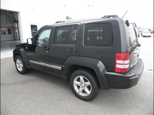 Jeep Liberty 2010 photo 5