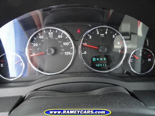 Jeep Liberty 2010 photo 1