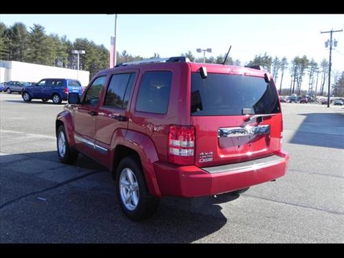 Jeep Liberty 2010 photo 1