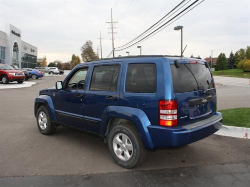 Jeep Liberty 2010 photo 5