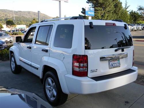 Jeep Liberty 2010 photo 4