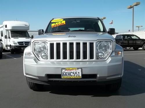 Jeep Liberty 2010 photo 1