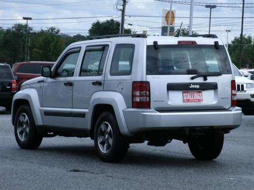 Jeep Liberty 2010 photo 1