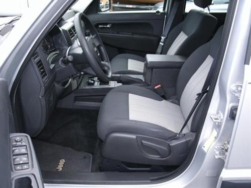 Jeep Liberty 2010 photo 5