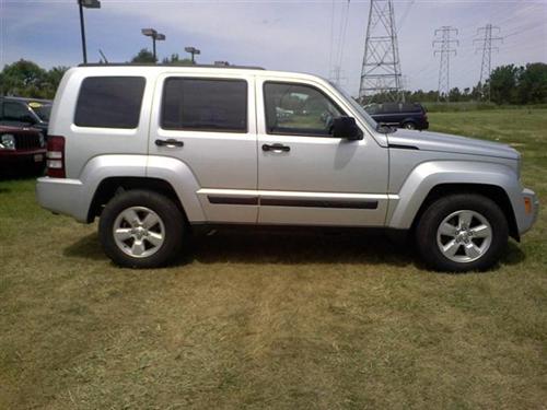 Jeep Liberty 2010 photo 1