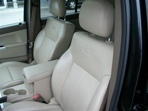 Jeep Liberty 2010 photo 2