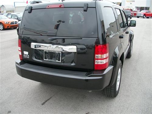 Jeep Liberty 2010 photo 5