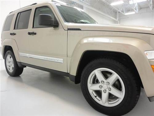 Jeep Liberty 2010 photo 1