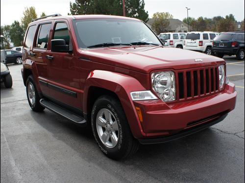 Jeep Liberty 2010 photo 2