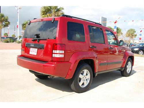 Jeep Liberty 2010 photo 3
