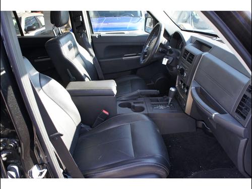 Jeep Liberty 2010 photo 1