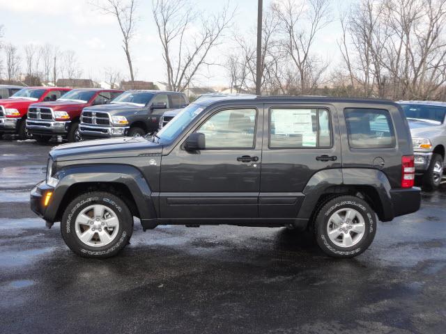 Jeep Liberty 2011 photo 1