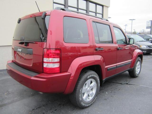 Jeep Liberty 2012 photo 1