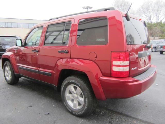Jeep Liberty 2012 photo 2