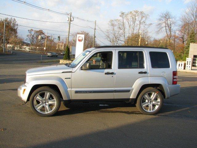 Jeep Liberty 2012 photo 3