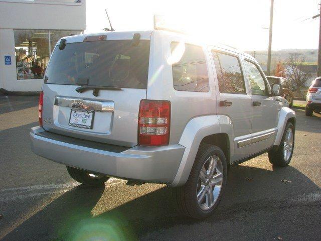 Jeep Liberty 2012 photo 5