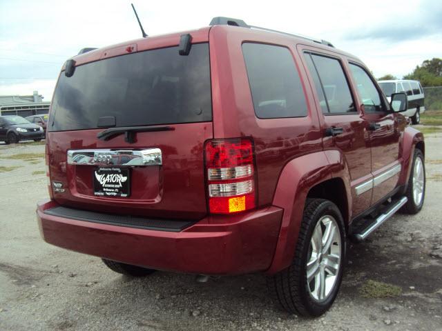 Jeep Liberty 2012 photo 2