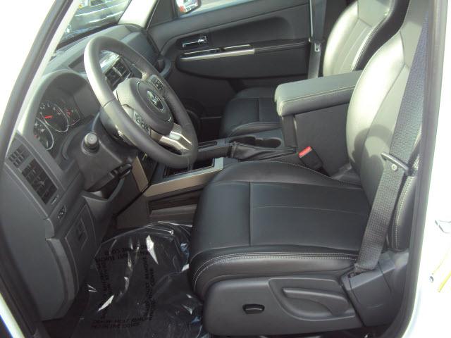 Jeep Liberty 2012 photo 5