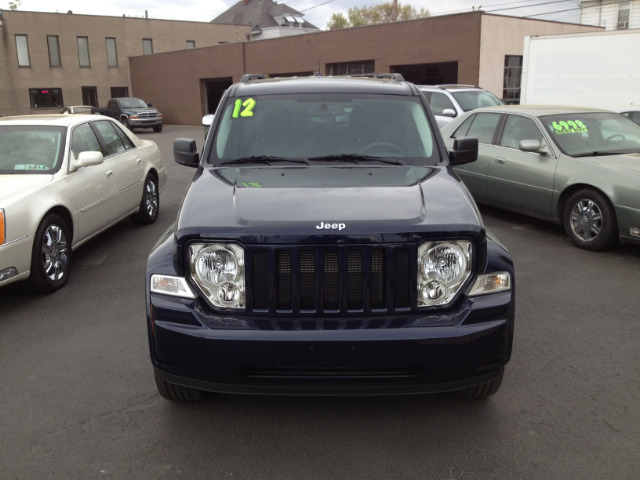 Jeep Liberty 2012 photo 1