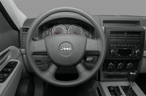 Jeep Liberty 2012 photo 2