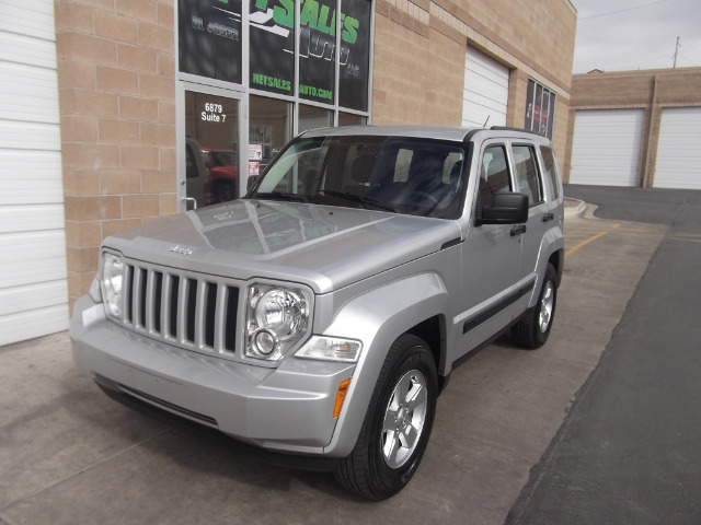 Jeep Liberty 2012 photo 2