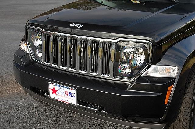 Jeep Liberty 2012 photo 2