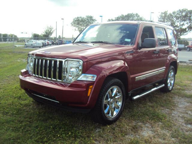 Jeep Liberty 2012 photo 1
