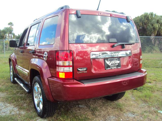 Jeep Liberty 2012 photo 3