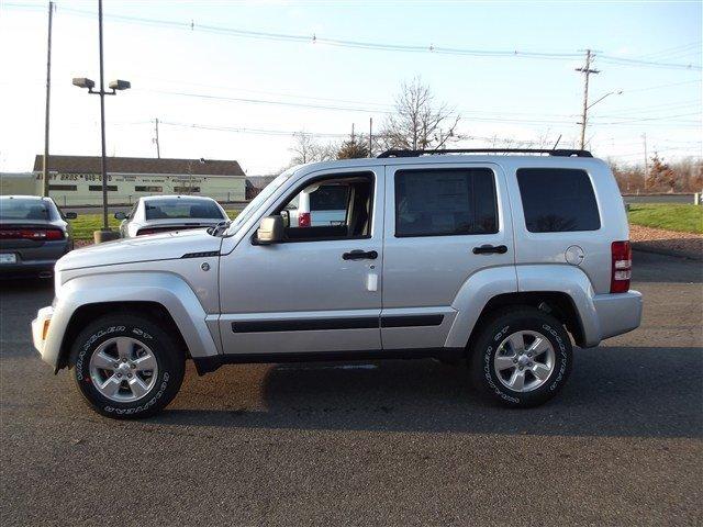 Jeep Liberty 2012 photo 2