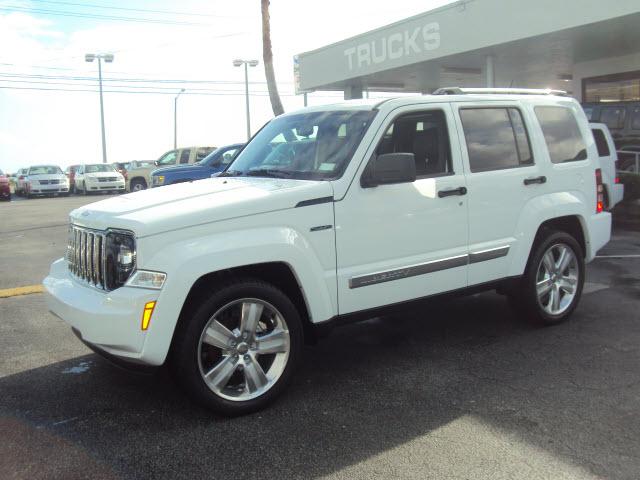 Jeep Liberty 2012 photo 1