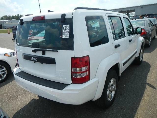 Jeep Liberty Extended Cab V8 LT W/1lt SUV