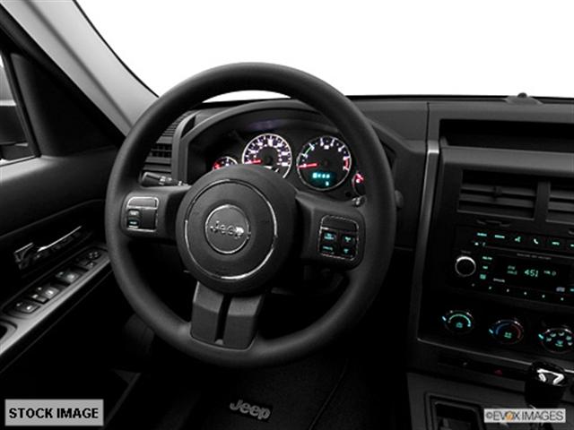 Jeep Liberty 2012 photo 3