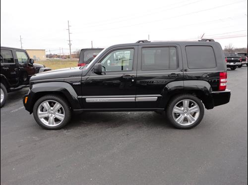 Jeep Liberty 2012 photo 2