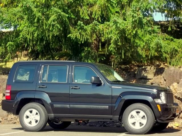 Jeep Liberty 2012 photo 4