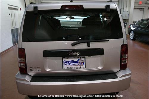 Jeep Liberty 2012 photo 4