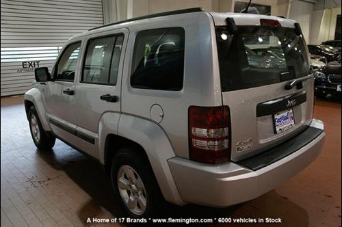 Jeep Liberty 2012 photo 5