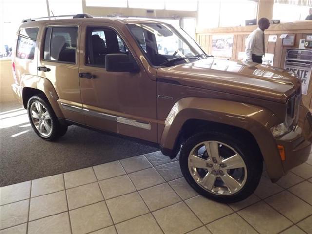 Jeep Liberty 2012 photo 2