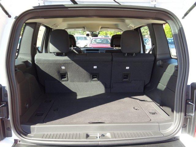 Jeep Liberty 2012 photo 5