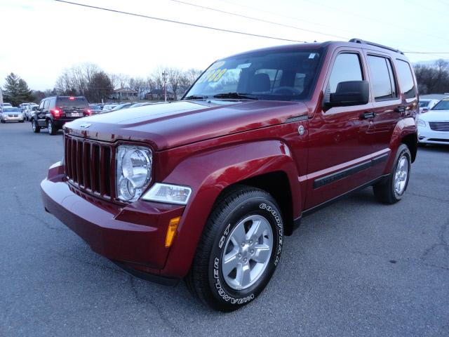 Jeep Liberty 2012 photo 2