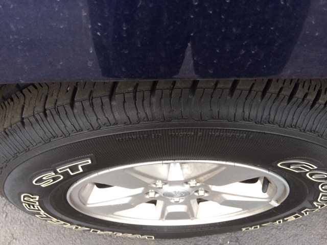 Jeep Liberty 2012 photo 2