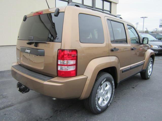 Jeep Liberty 2012 photo 1